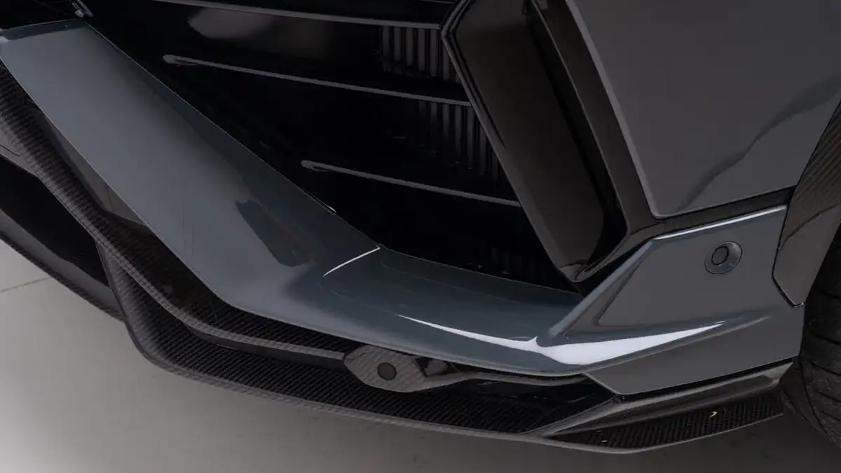 2024-lamborghini-urus-40-no-trim-big-8
