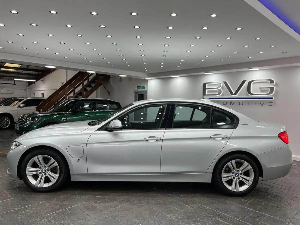 2017-bmw-3-series-20-330e-sport-big-7