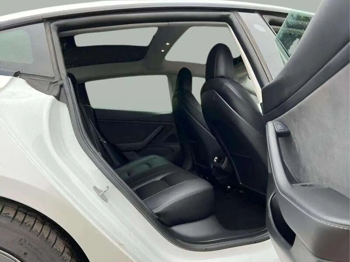 2021-tesla-model-3-e-long-range-4x4-big-12