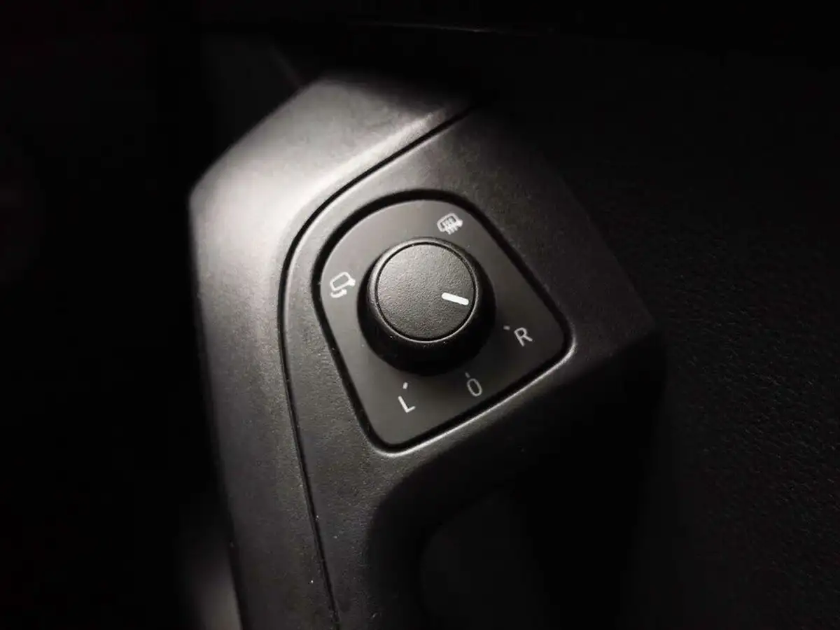2018-seat-ateca-20tdi-xcellence-150ps-1968cc-big-42