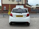 2016-toyota-yaris-133-icon-vvt-i-5d-small-3