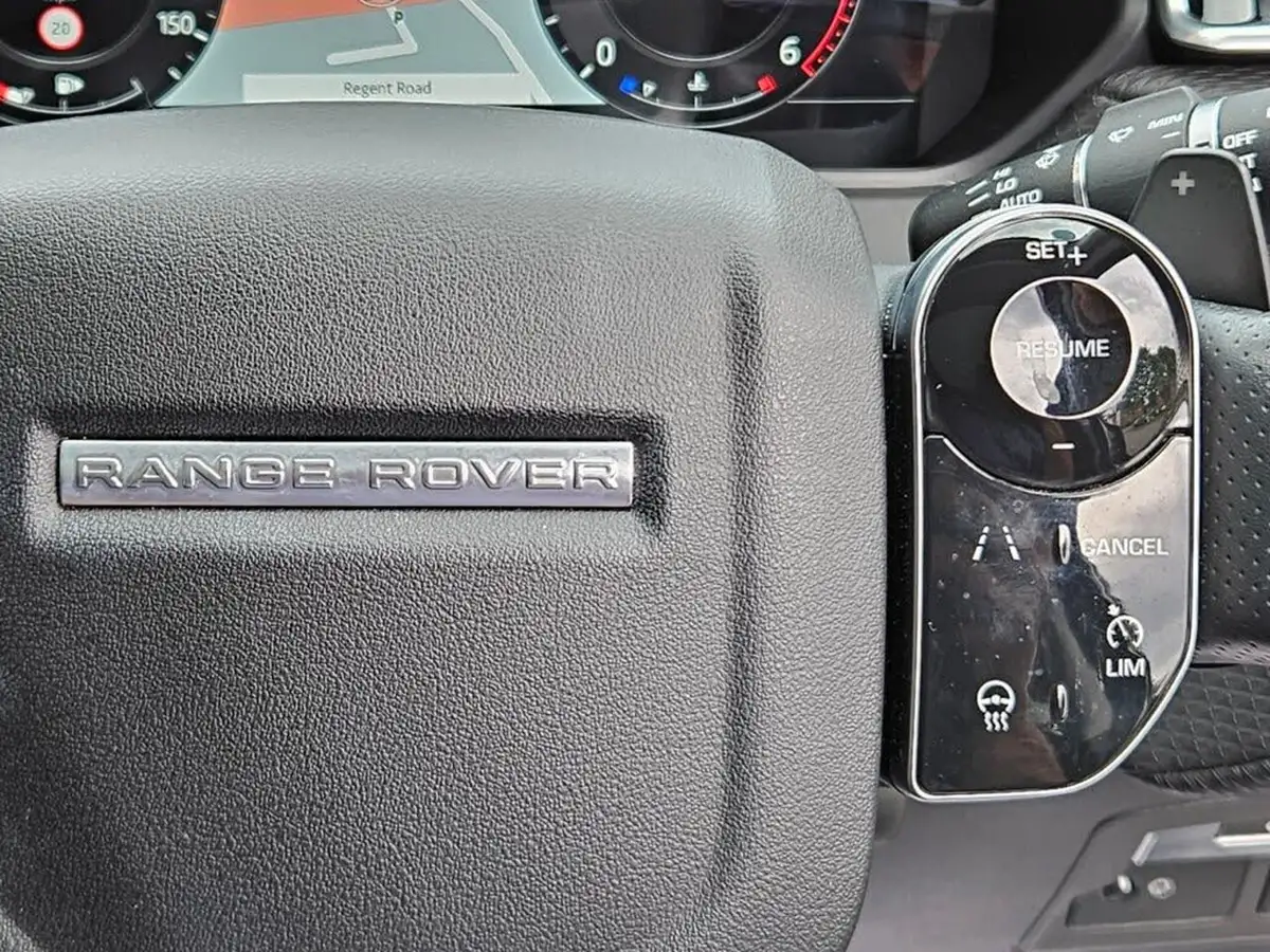 2018-land-rover-range-rover-velar-20-d240-se-ss-big-18