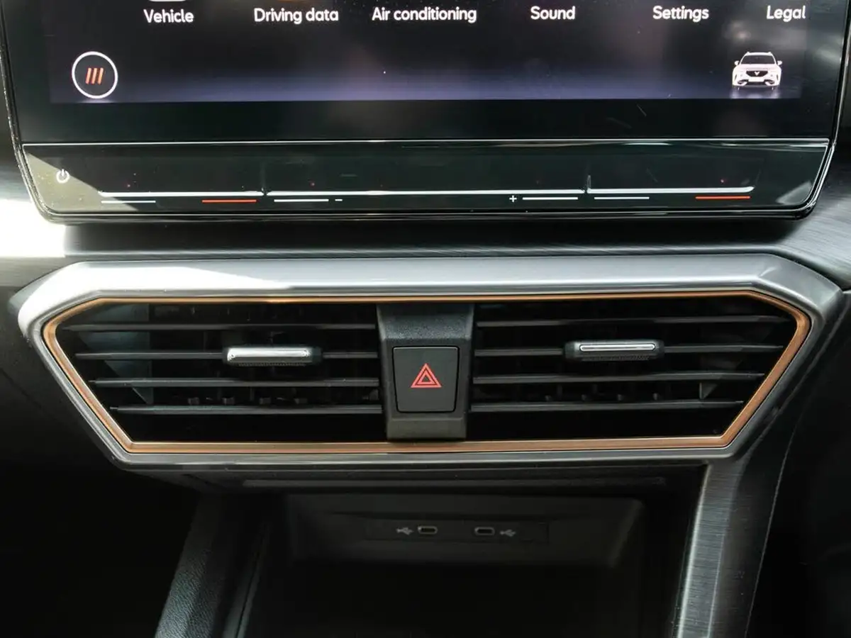 2022-cupra-formentor-14-e-hybrid-vz2-big-34