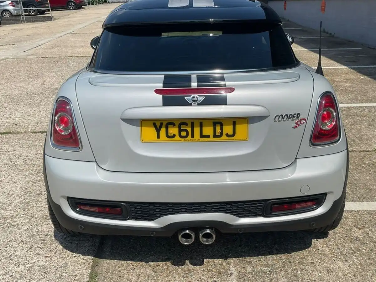 2011-mini-cooper-20td-cooper-sd-avenue-coupe-3d-auto-big-33