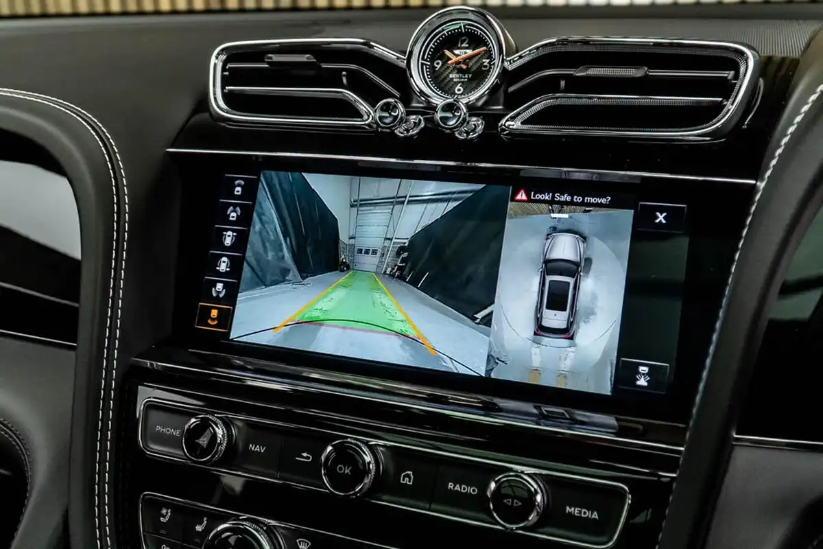 2024-bentley-bentayga-big-26