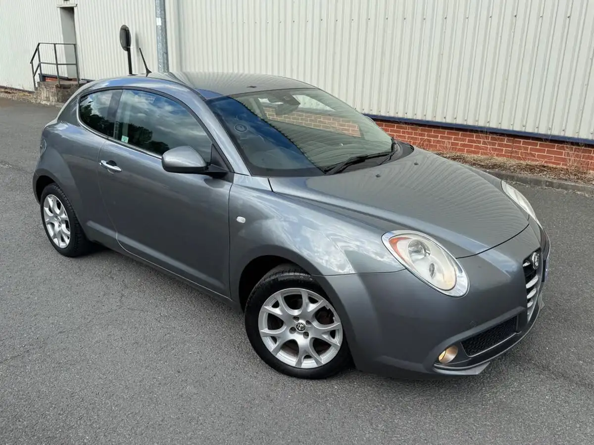 2009-alfa-romeo-mito-14-lusso-16v-big-0