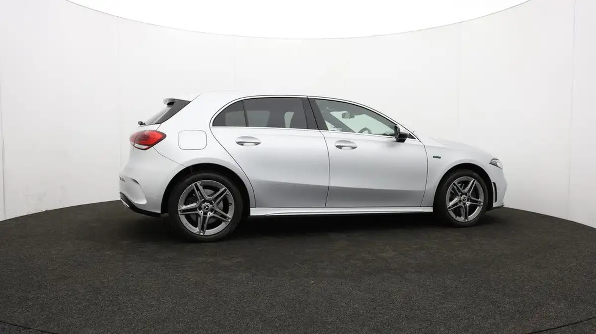 2021-mercedes-benz-a-class-13-a250e-amg-line-hatchback-5d-big-23