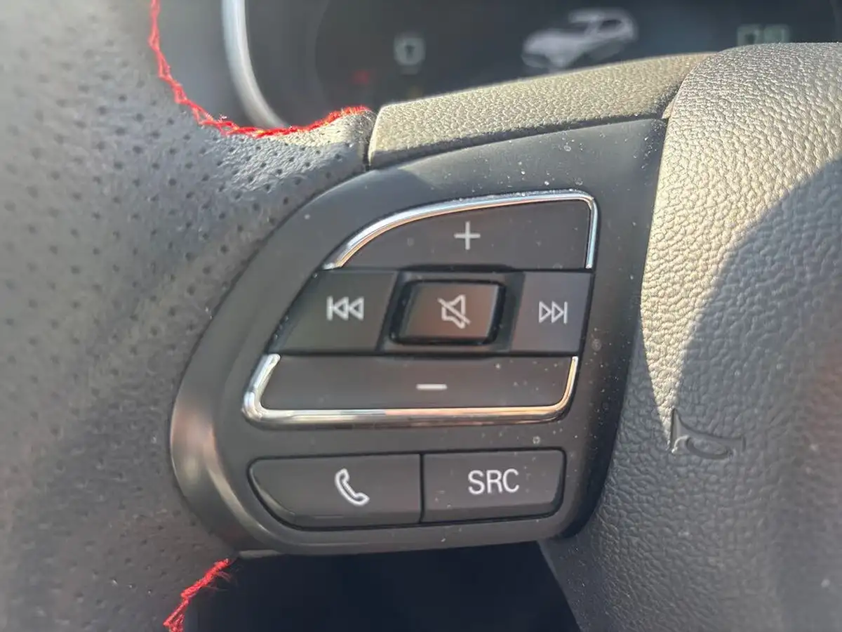2021-mg-zs-suv-15-vti-tech-exclusive-big-23