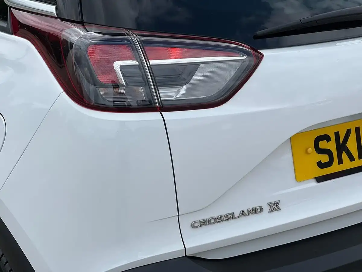 2018-vauxhall-crossland-x-12-elite-nav-81ps-big-35