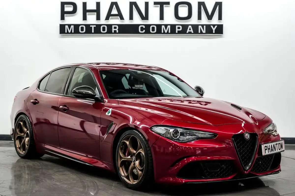 2018-alfa-romeo-giulia-29-biturbo-quadrifoglio-big-0