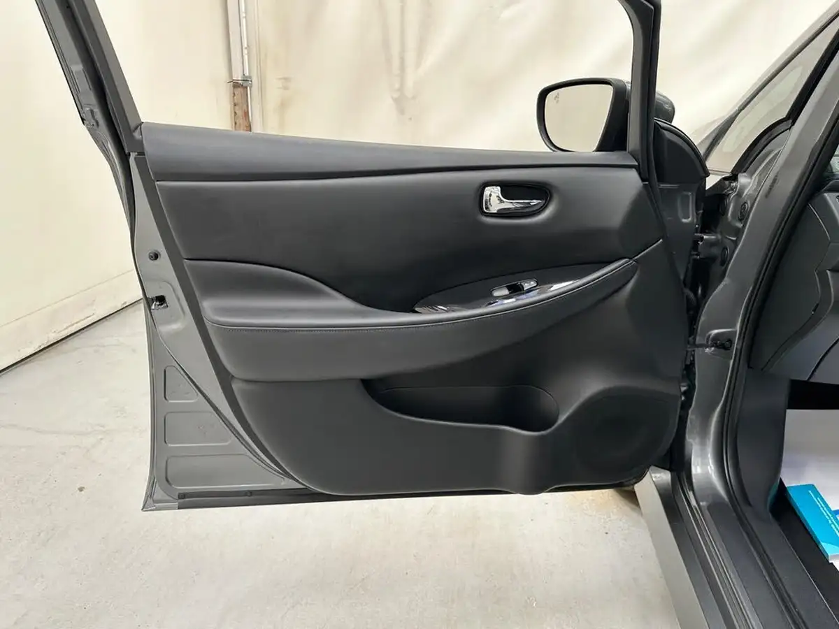 2020-nissan-leaf-e-n-connecta-big-30