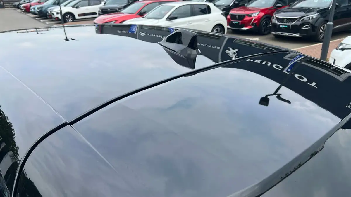 2023-peugeot-308-12-puretech-gt-130ps-ss-eat8-big-46