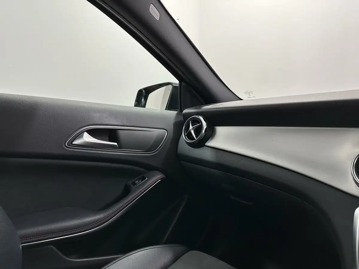 2019-mercedes-benz-gla-class-16-gla-200-amg-line-edition-7g-dct-big-22