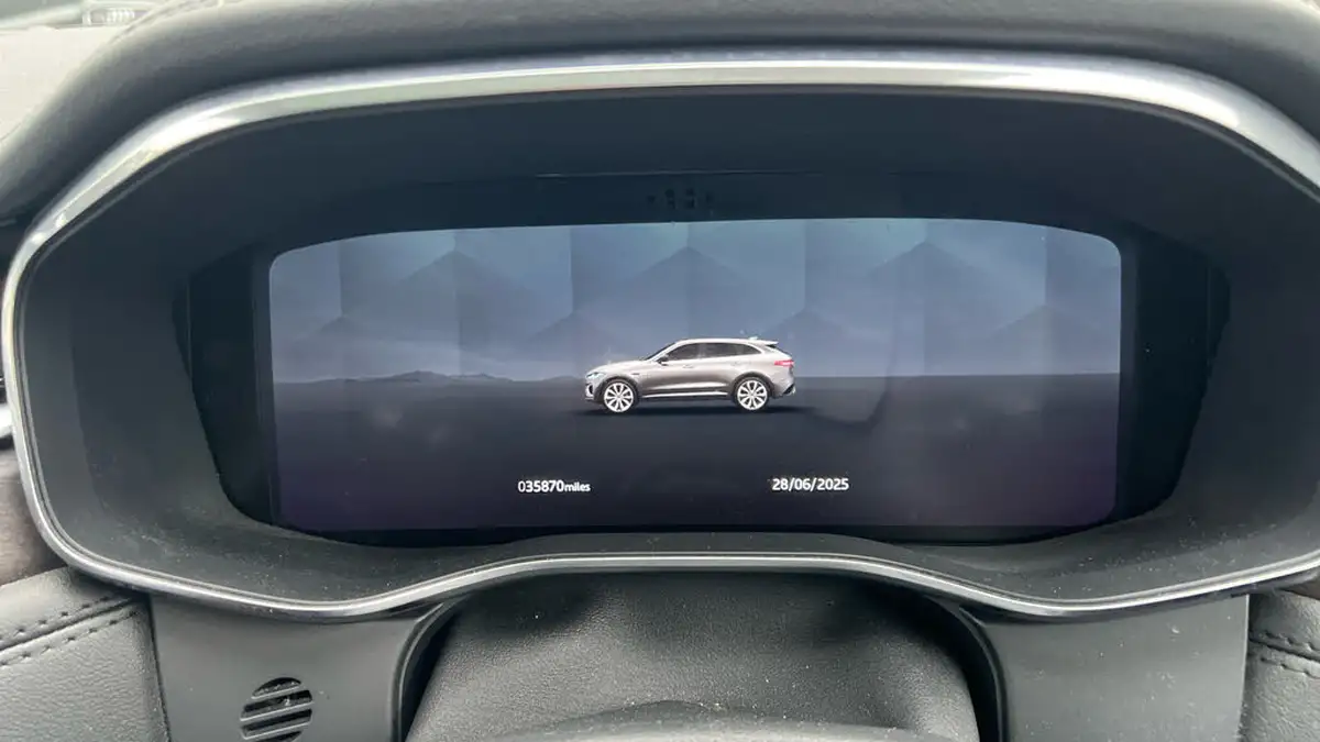 2021-jaguar-f-pace-20-d200-hse-mhev-big-20