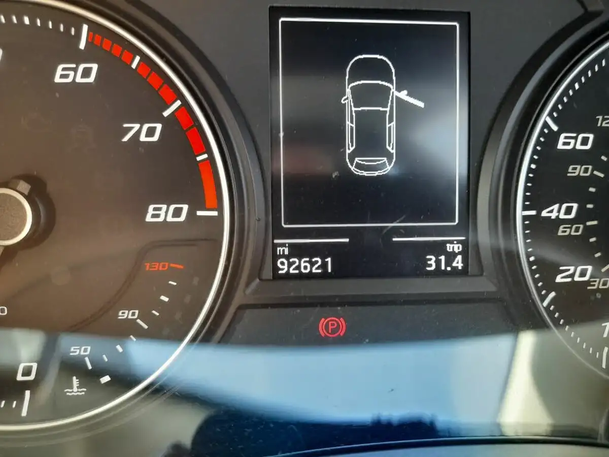 2014-seat-leon-18-fr-ss-hatchback-5d-big-6
