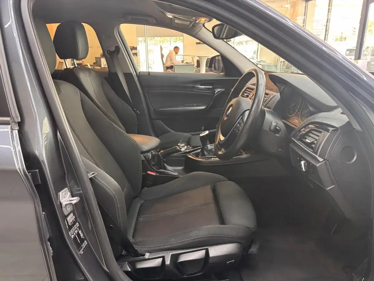 2017-bmw-1-series-20td-118d-sport-5d-big-29