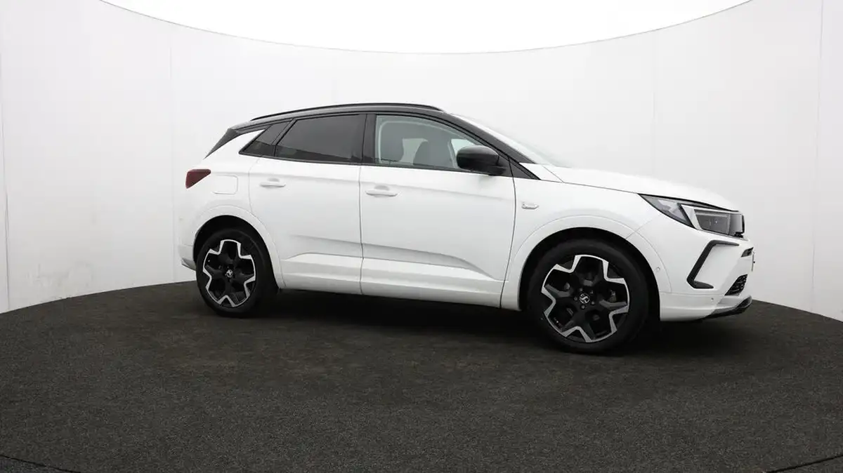 2023-vauxhall-grandland-12-ultimate-130ps-big-45