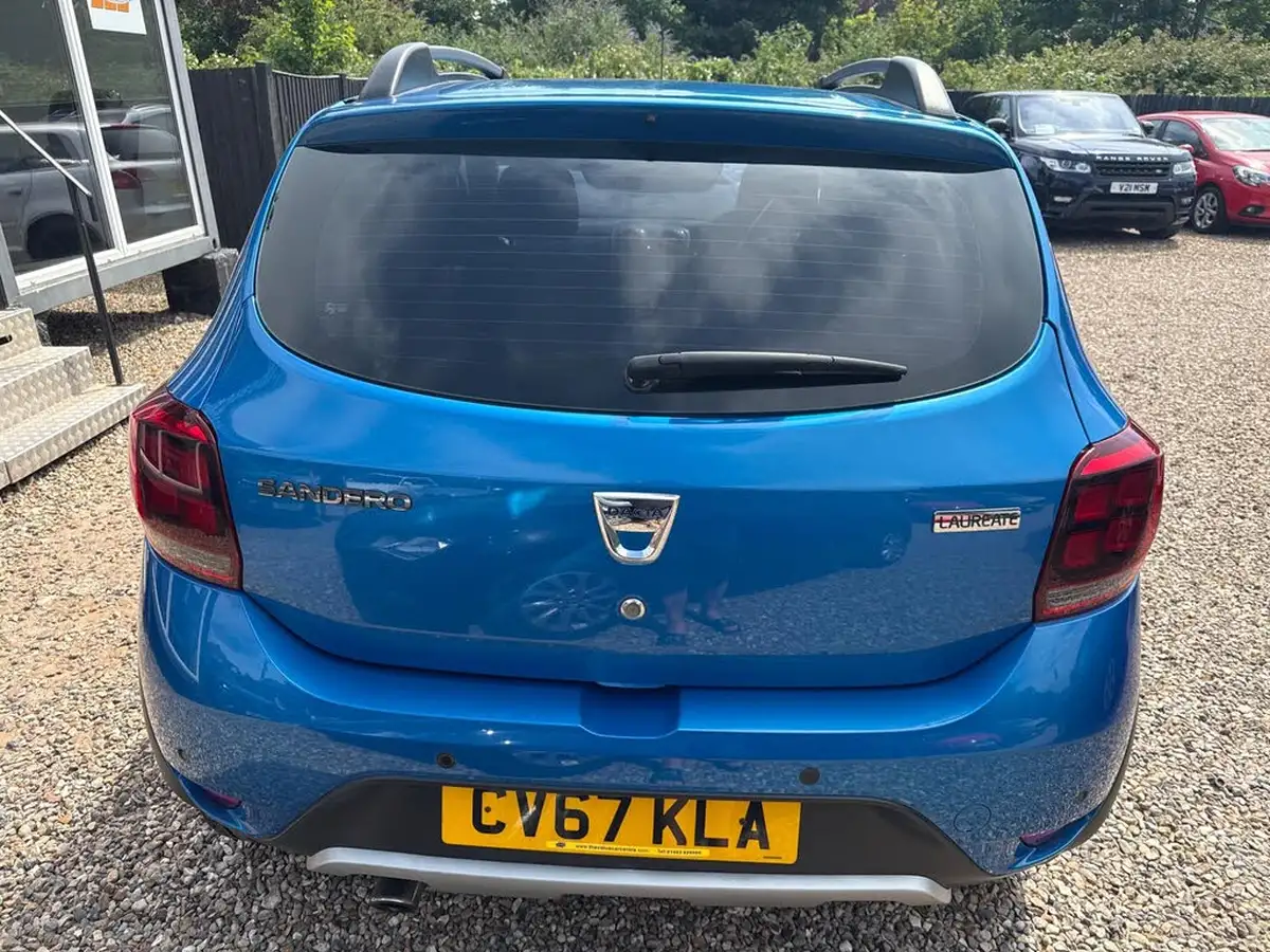 2017-dacia-sandero-stepway-09-tce-laureate-big-3