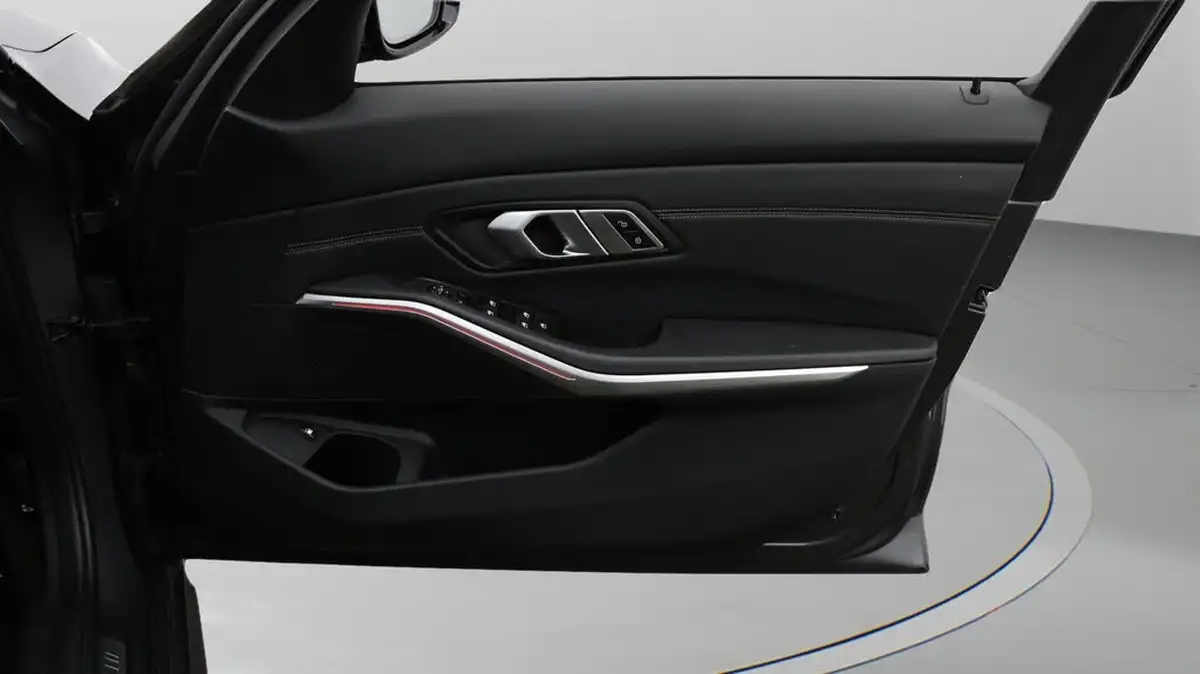 2020-bmw-3-series-20-330e-m-sport-saloon-4d-big-15