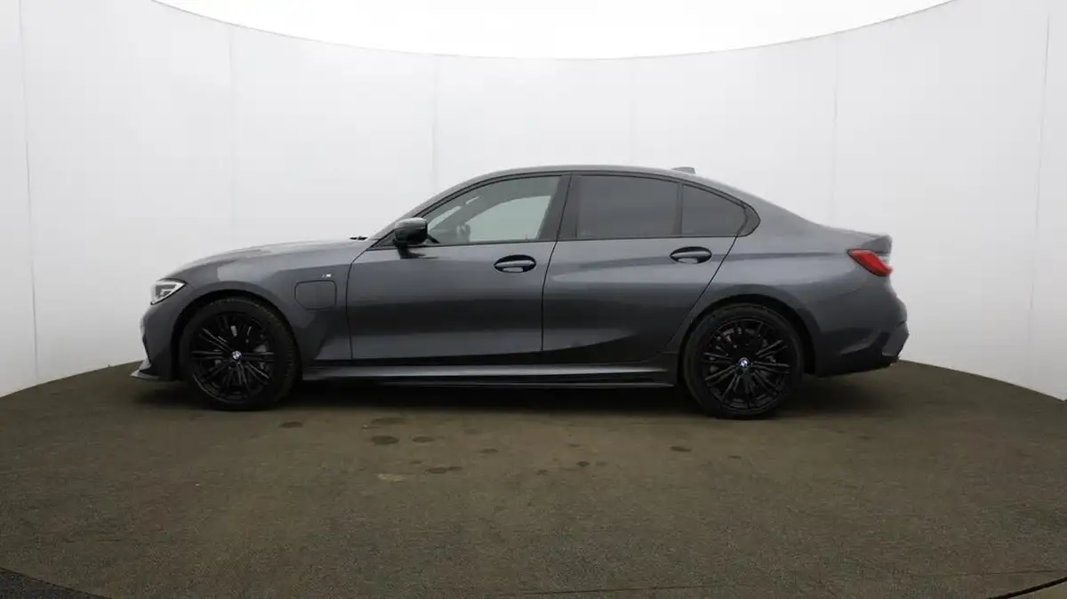 2020-bmw-3-series-20-330e-m-sport-saloon-4d-big-67
