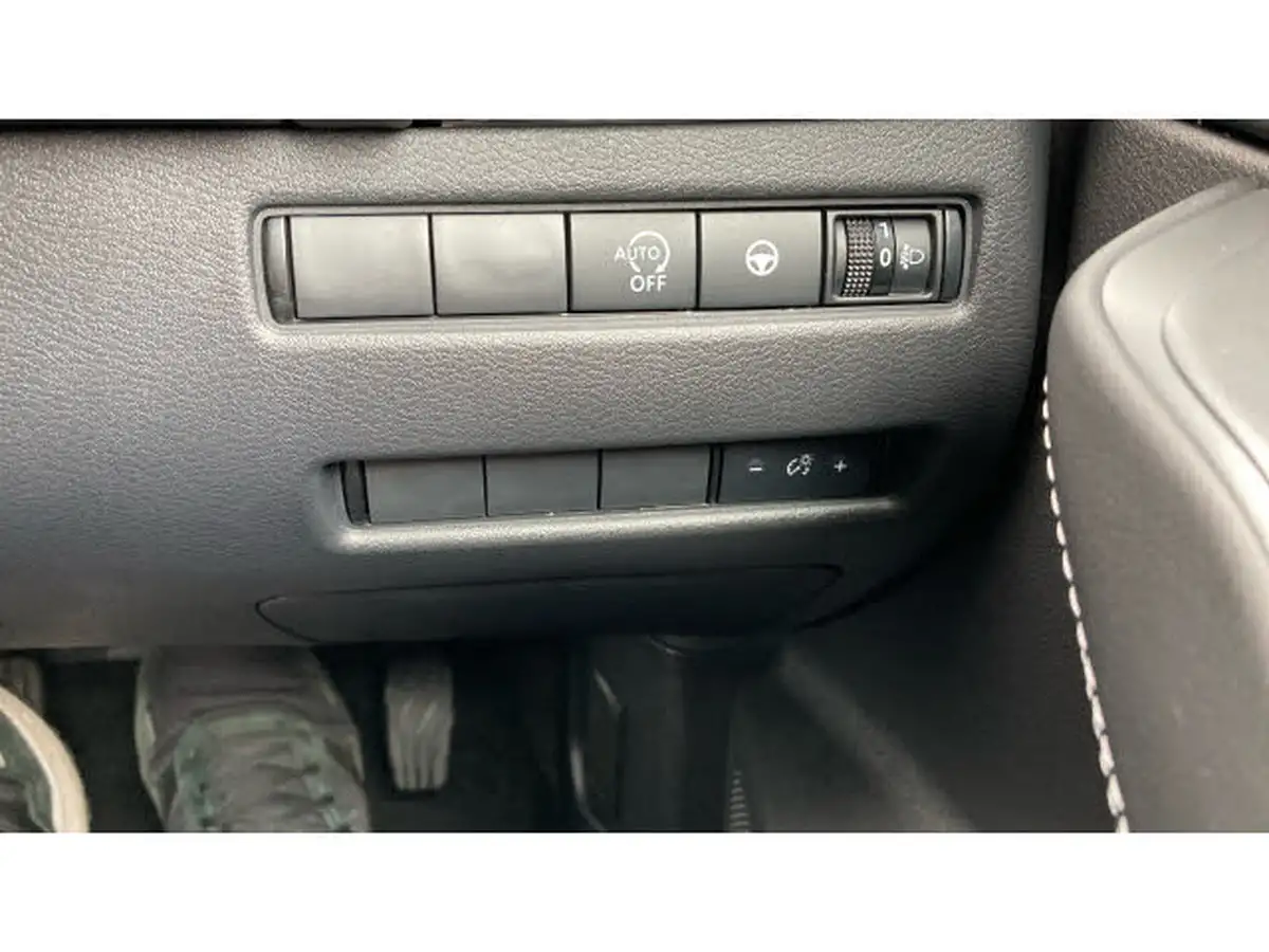2024-nissan-qashqai-13-dig-t-n-connecta-140ps-mild-hybrid-big-32