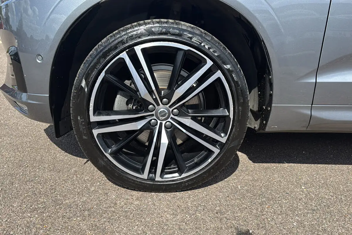 2020-volvo-xc60-20td-b4-r-design-pro-awd-big-27