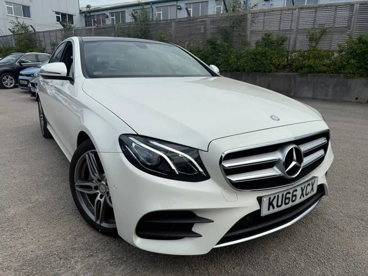 2016-mercedes-benz-e-class-20d-e220d-amg-line-premiumss-saloon-4d-big-10