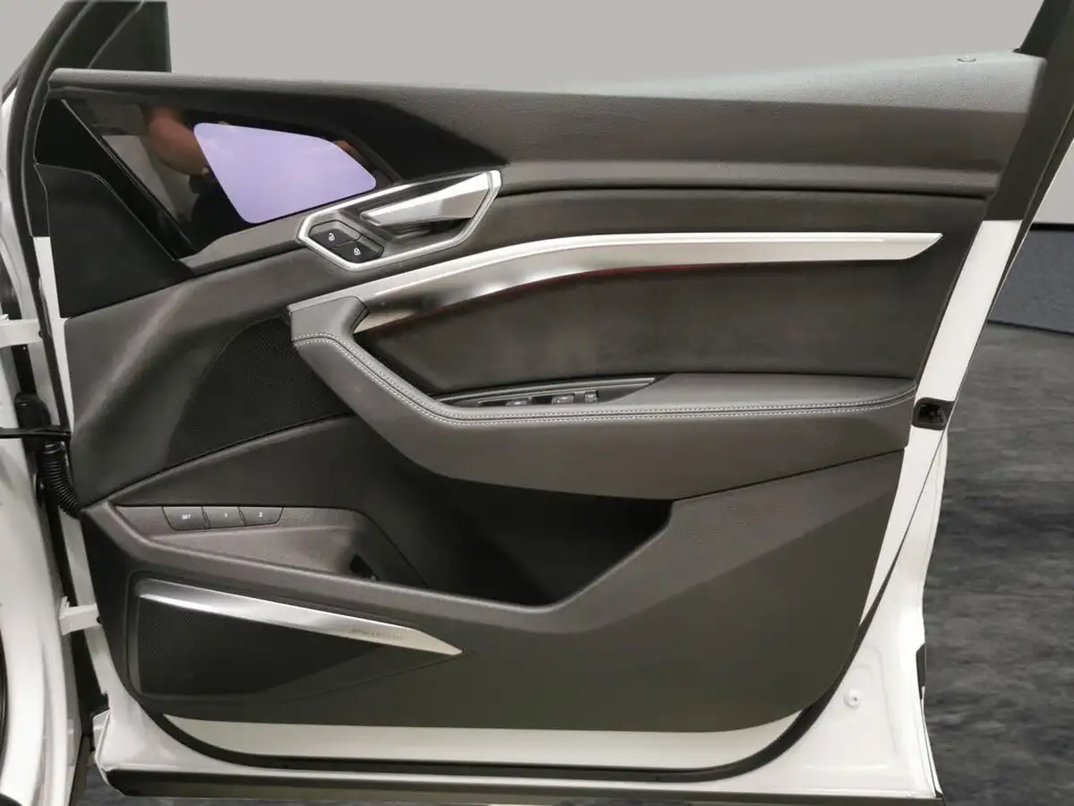 2021-audi-e-tron-50e-vorsprung-sportback-big-36