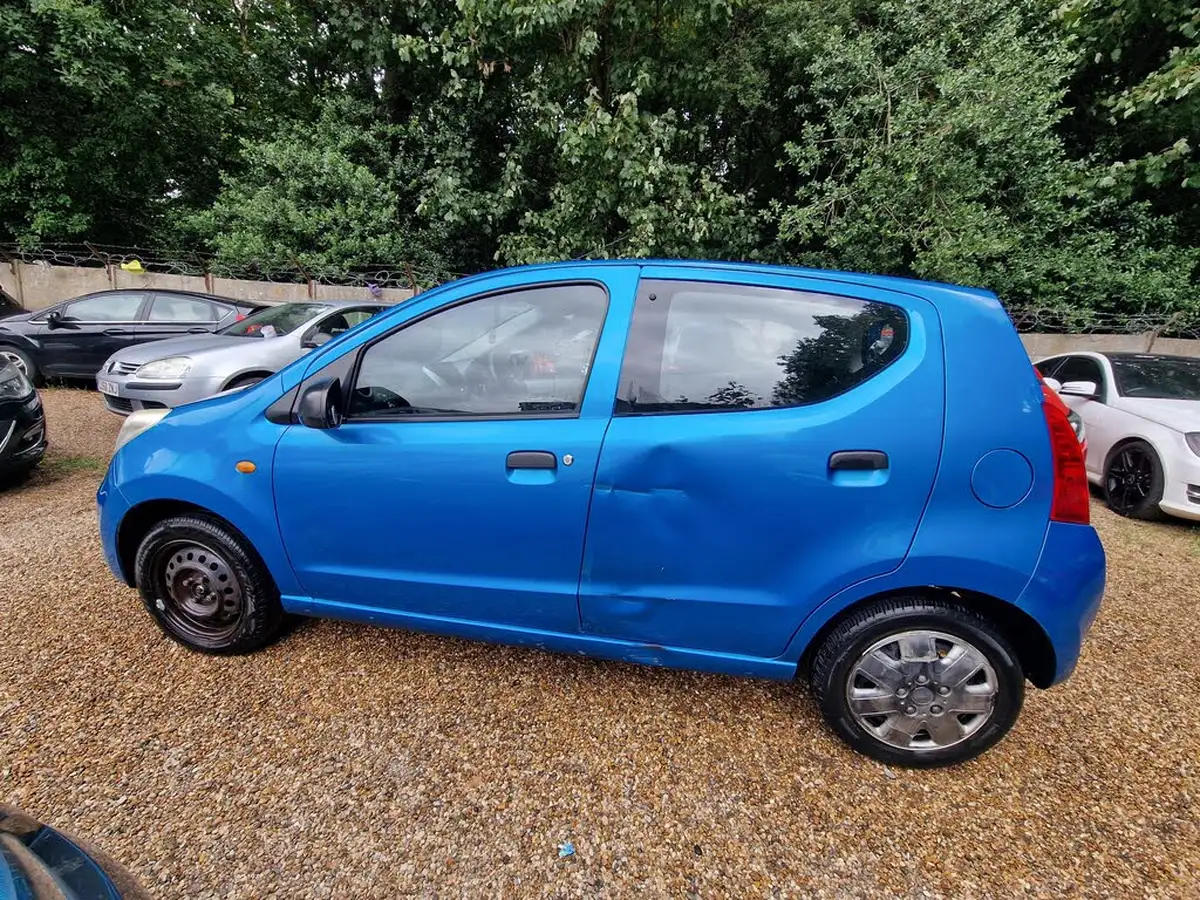 2009-suzuki-alto-10-sz3-big-5
