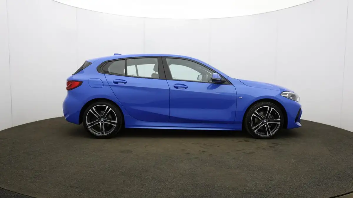 2022-bmw-1-series-15-118i-m-sport-lcp-dct-big-53