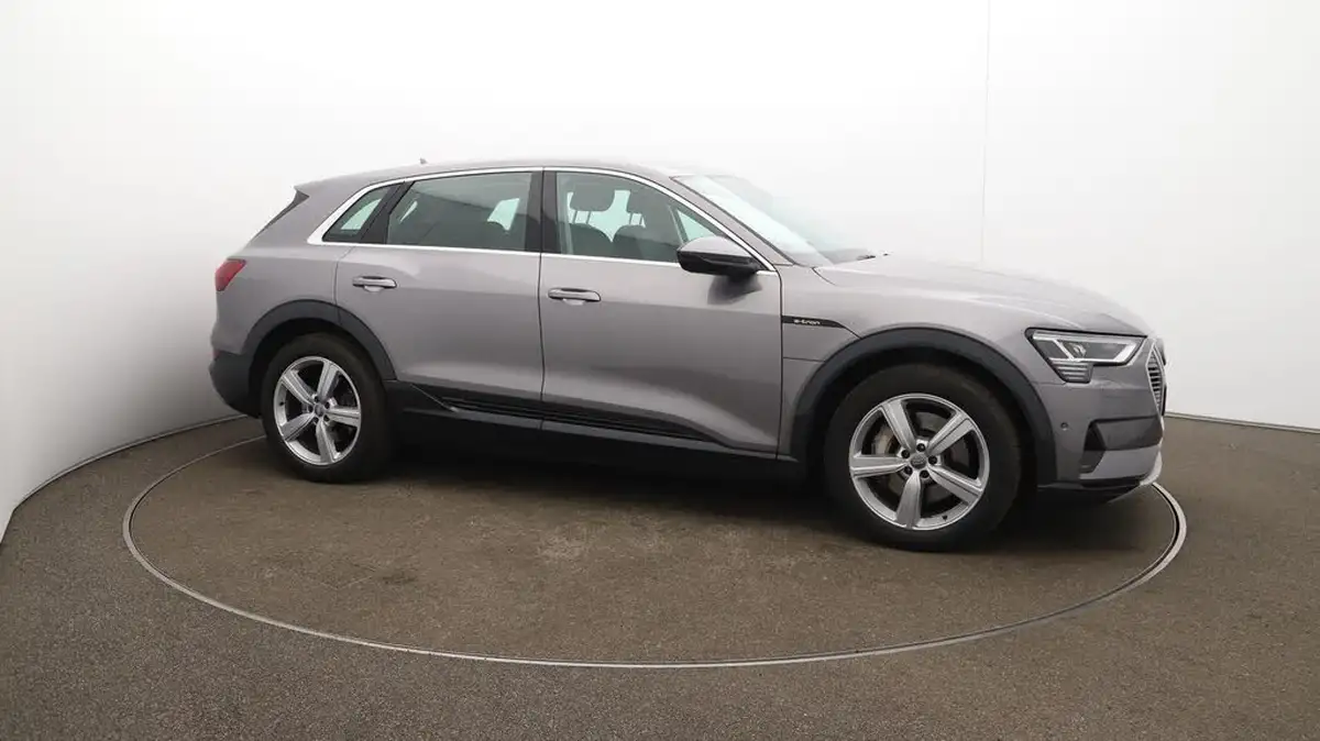 2020-audi-e-tron-50e-technik-big-47