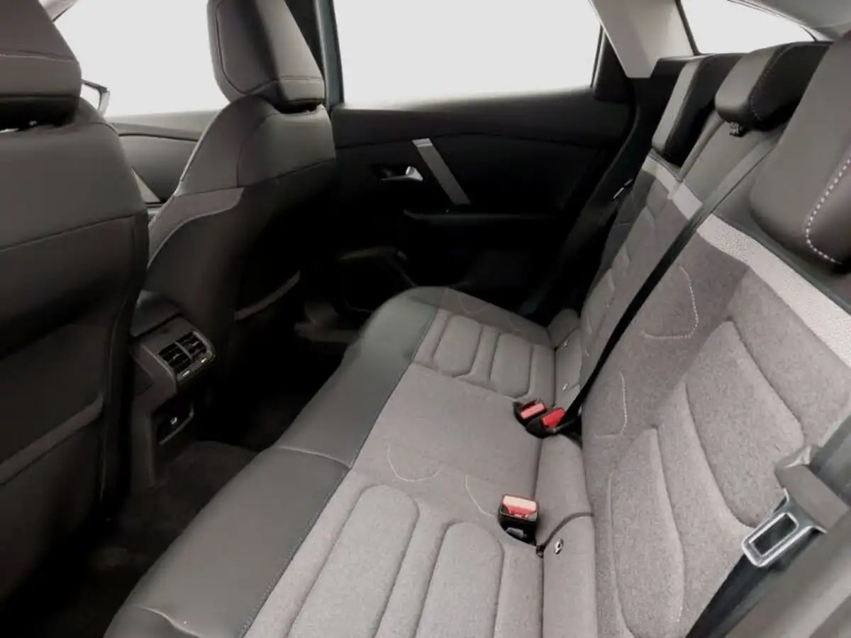2023-citroen-c4-12-puretech-sense-big-5