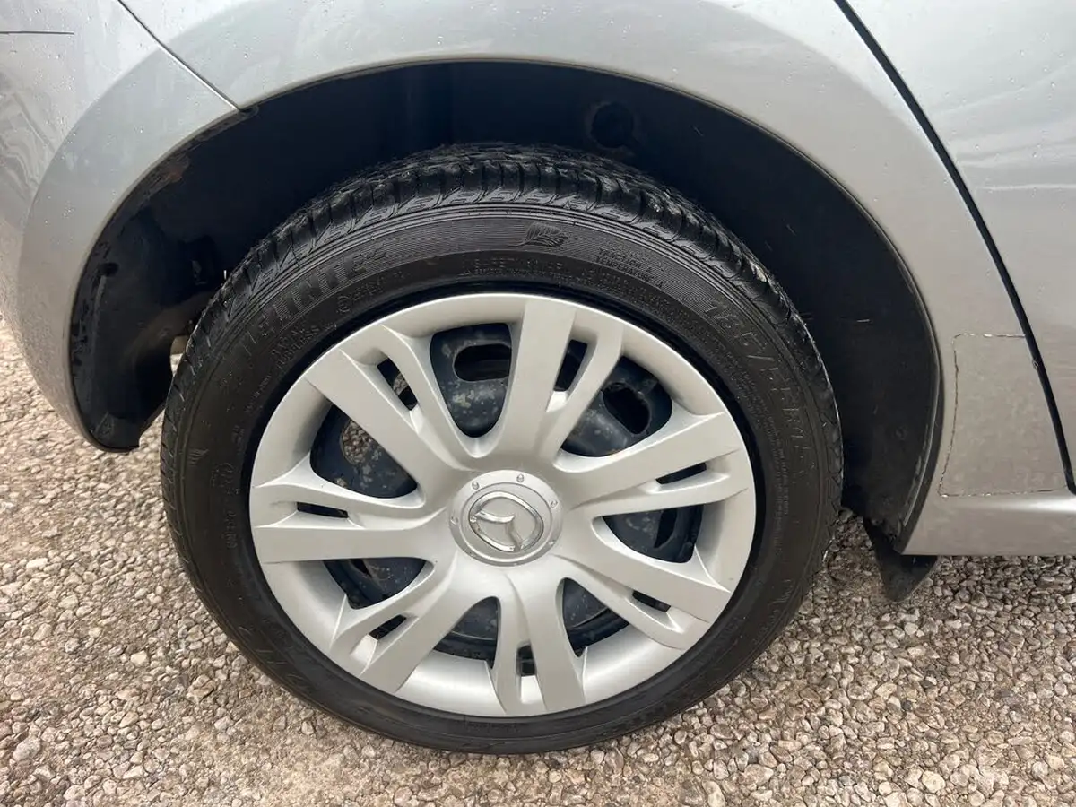 2012-mazda-mazda2-13-ts-air-con-75ps-5d-big-9