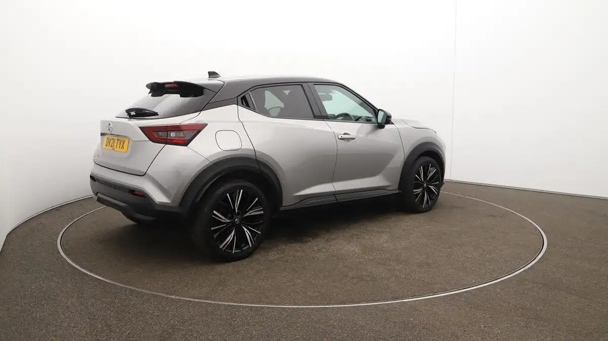 2021-nissan-juke-10-dig-t-tekna-big-52