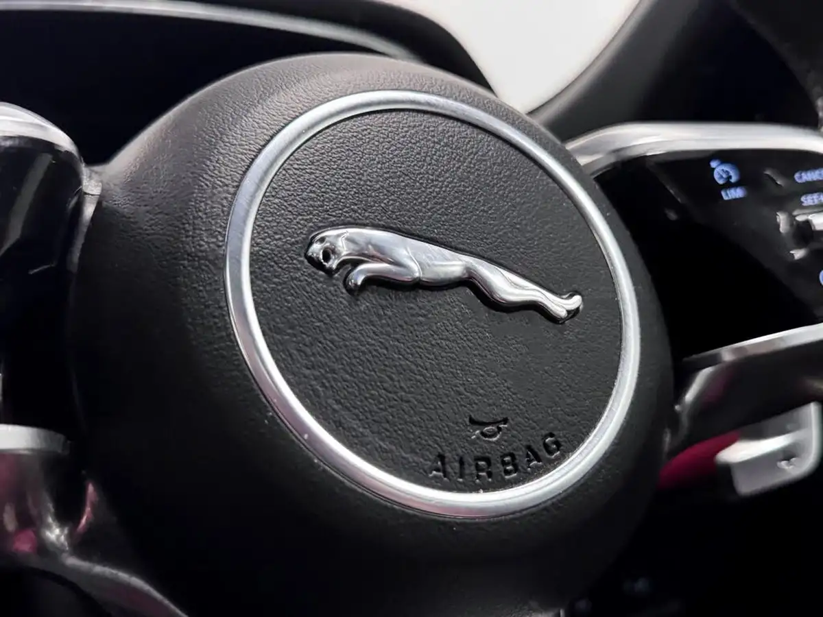 2021-jaguar-f-pace-20-d200-r-dynamic-se-mhev-big-35