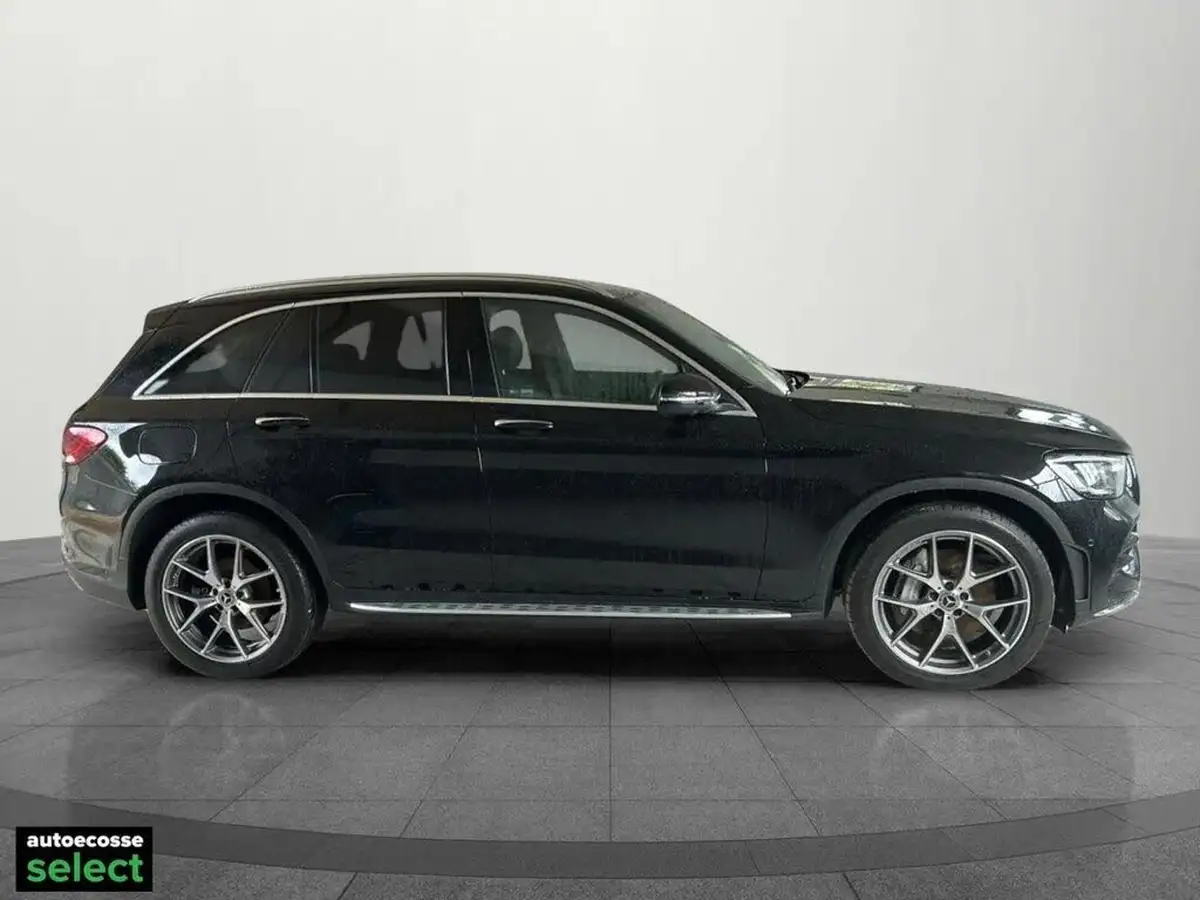 2021-mercedes-benz-glc-class-20d-glc300d-amg-line-premium-plus-245ps-station-wagon-5d-big-4