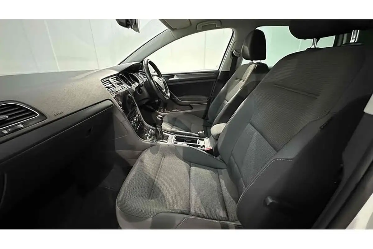 2019-volkswagen-golf-10-tsi-match-edition-hatchback-big-17