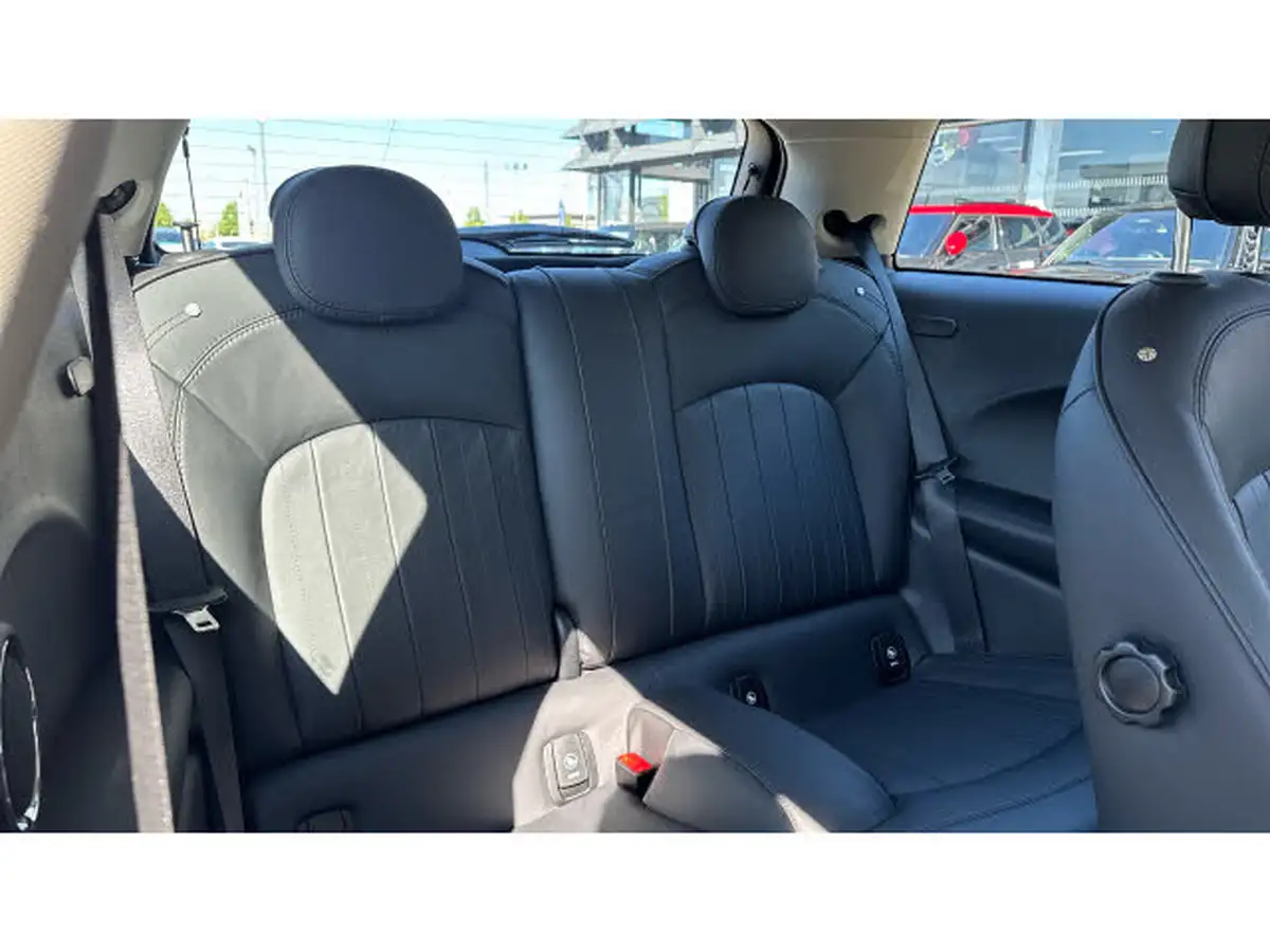 2020-mini-cooper-15-cooper-exclusive-hatchback-3d-auto-big-11