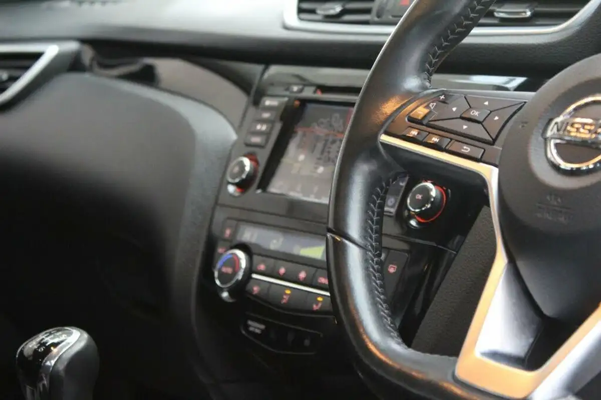 2019-nissan-qashqai-15dci-acenta-premium-heat-pack-big-37