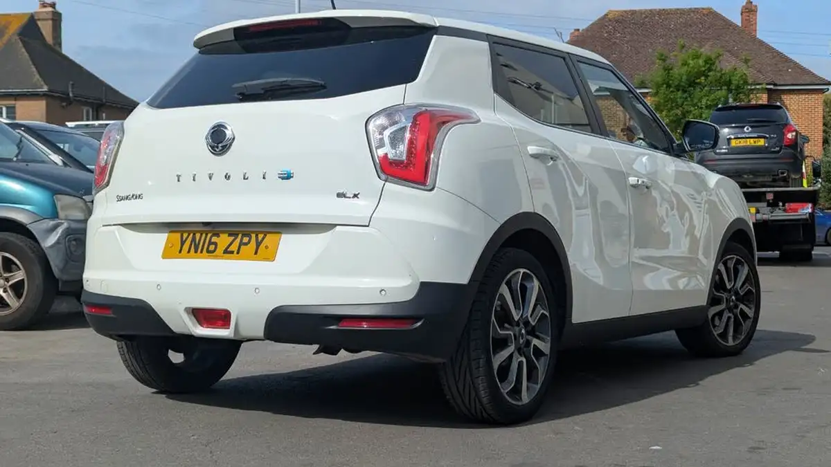 2016-kgm-ssangyong-tivoli-16td-elx-2wd-big-8