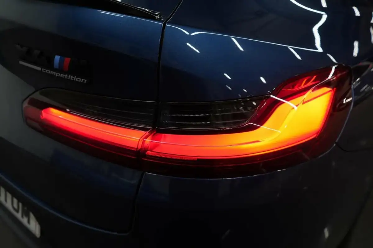 2020-bmw-x4-30-m-competition-big-12