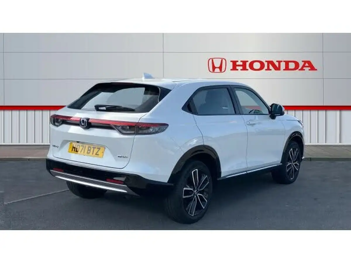 2022-honda-hr-v-15-i-mmd-advance-big-11