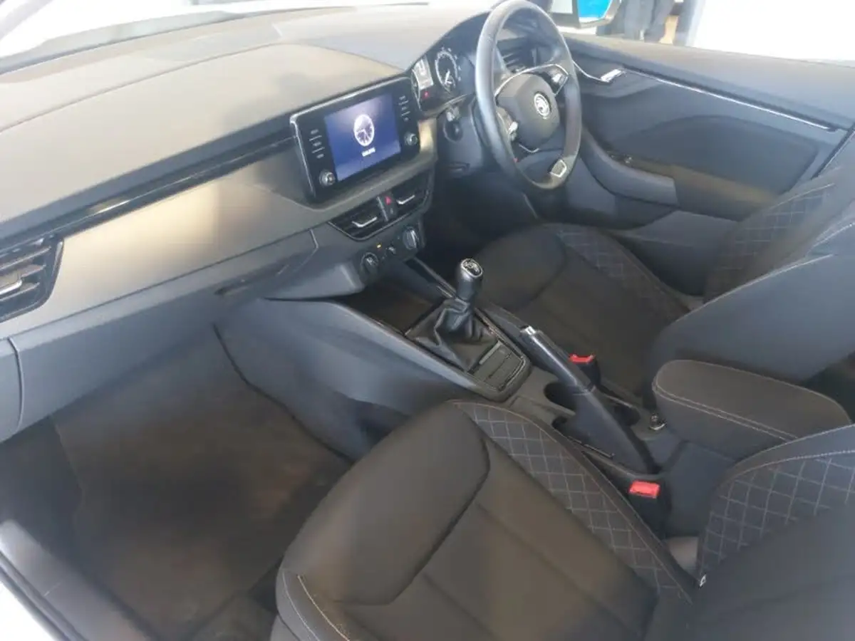 2022-skoda-kamiq-10-tsi-se-95ps-big-6