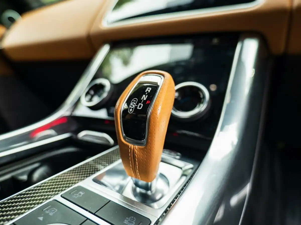 2021-land-rover-range-rover-sport-50-v8-p575-svr-big-36