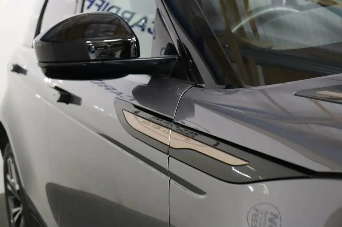 2022-land-rover-range-rover-evoque-15-p300e-r-dynamic-hse-big-19