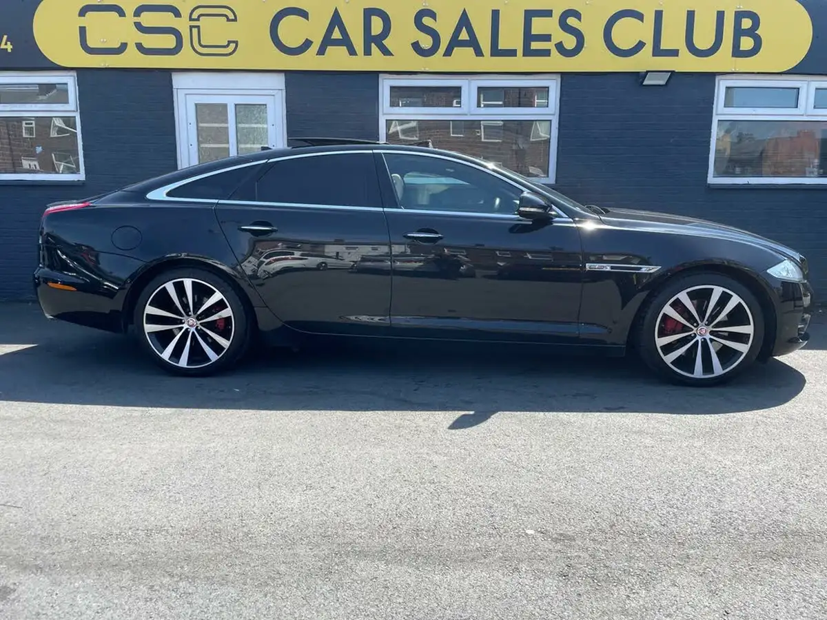 2014-jaguar-xj-series-30td-xj-portfolio-swb-auto-big-1