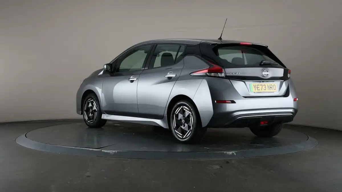 2023-nissan-leaf-e-acenta-39kwh-big-70