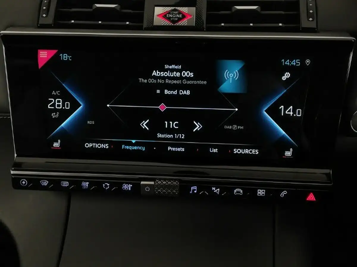 2022-ds-ds-7-crossback-e-tense-rivoli-225ps-big-12