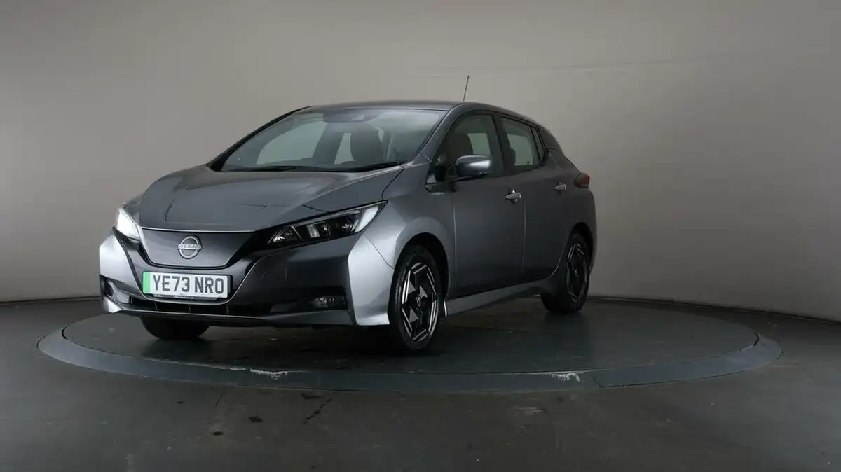 2023-nissan-leaf-e-acenta-39kwh-big-42