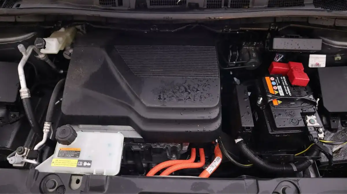2023-nissan-leaf-e-acenta-39kwh-big-18